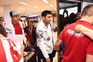 Los tetracampeones mundiales fueron recibidos como héroes