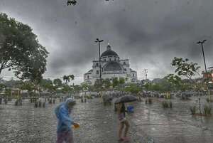 Caacupé: persisten las lluvias pero se anuncia vientos del sur para esta noche  - Nacionales - ABC Color