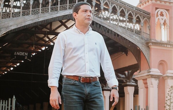 Detienen a Juan Villalba, ex jefe de Tránsito en Asunción, por violencia intrafamiliar - La Tribuna