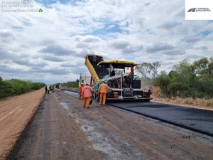 Prosigue construcción de los últimos tramos de subbase y base granular de la Ruta de la Leche en el Chaco