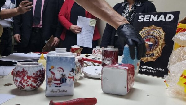 Confiscan regalos navideños con cocaína que iban a Francia