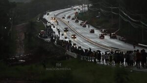 Diario HOY | Patrulla Caminera cierra calzada para peregrinantes a Caacupé
