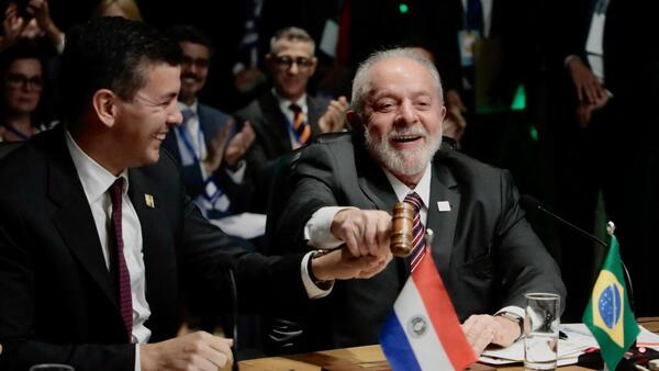 Santiago Peña pidió "maximizar" el potencial del Mercosur con hidrovía y ruta Bioceánica