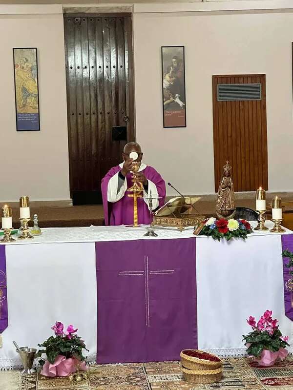 Entronizan imagen de la Virgen de Caacupé en Türkiye - Nacionales - ABC Color