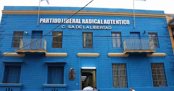 La Nación / Renuncia apoderado general del PLRA por “pérdida de confianza”