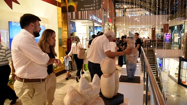 Exposición reúne piezas únicas de noveles y veteranos escultores