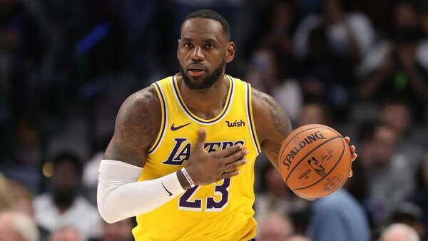 Versus / Los Lakers de LeBron y los jóvenes Pacers jugarán la primera final de la Copa NBA