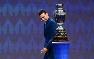 Versus / Scaloni mantiene las dudas sobre su continuidad como seleccionador de Argentina
