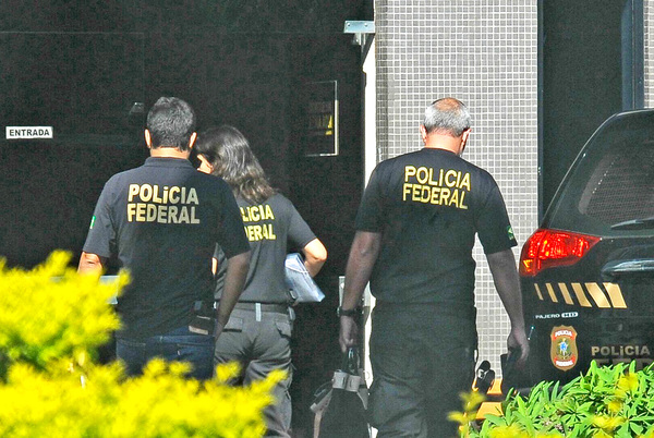En Foz de Yguazú se desarticula dos bandas de traficantes de armas y drogas - La Clave