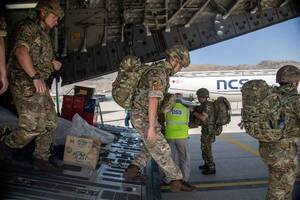 Escenas de pánico y el caos en el aeropuerto de la capital de Kabul