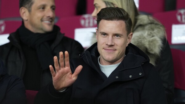 Ter Stegen, operado "con éxito" de sus problemas lumbares en Burdeos