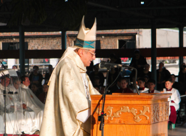 Monseñor de Caacupé demostró preocupación ante la situación de la educación en Paraguay - trece