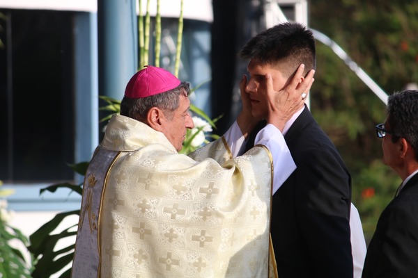 Misa central de Caacupé: José Zaván, testimonio del milagro, caminó hasta el altar - trece