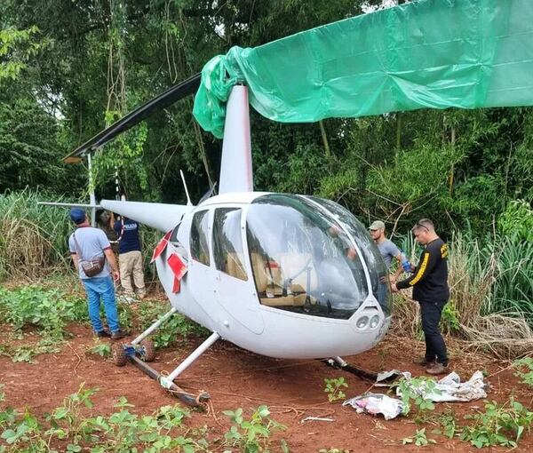 Helicóptero robado y hallado en Capitán Bado será entregado a autoridades brasileñas - Policiales - ABC Color