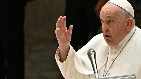El Papa pronunció sus discursos en una vuelta a la normalidad tras su bronquitis