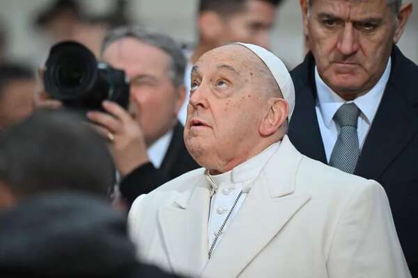 El papa reza a la Inmaculada por la paz y por las mujeres víctimas de violencia - Mundo - ABC Color