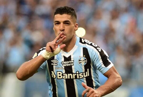 Luis Suárez ganó el premio al mejor jugador del Brasileirão