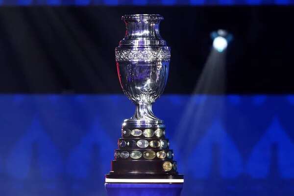 El trofeo de la Copa América fue restaurado por primera vez en 100 años - Fútbol Internacional - ABC Color