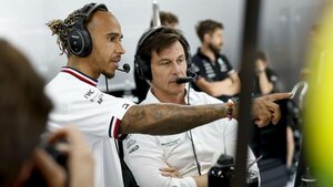 Versus / Lewis Hamilton critica a la FIA por la investigación realizada al director de Mercedes