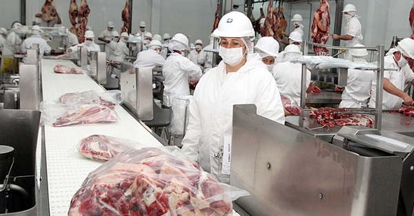 Dos congresistas de EE.UU solicitan suspensión de importación de carne paraguaya