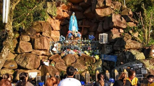 Virgen de Itacuá congrega una multitud en su festividad a pesar de inclemencia del tiempo