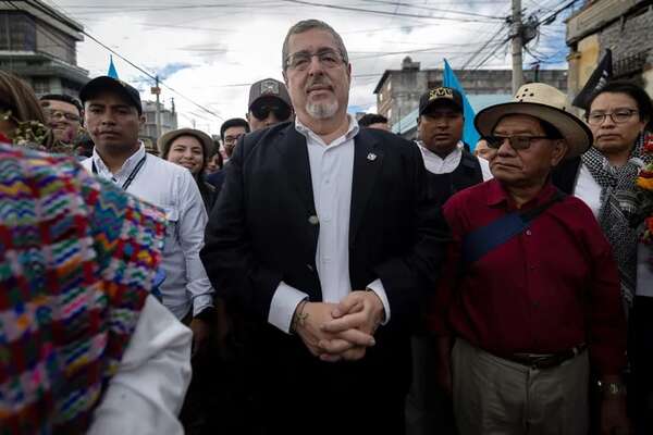 El presidente electo de Guatemala afirma que la Fiscalía no tiene credibilidad - Mundo - ABC Color