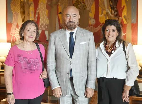 Día Internacional de los profesores de francés - Sociales - ABC Color