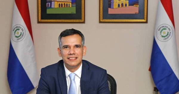 La Nación / Puesta en vigencia es algo impostergable, según economista