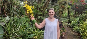 El jardín de orquídeas de la Señora Juanita Arce: un paraíso floral en Uru Sapucai