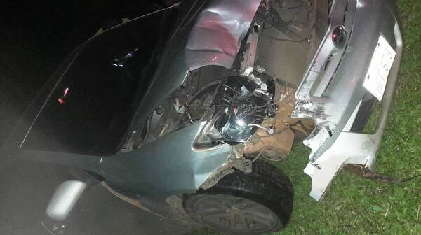Policía choca y se niega a la prueba de alcotest •