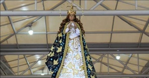¡Ni la Virgen se salvó de las críticas! Dicen que “está más gordita” - EPA