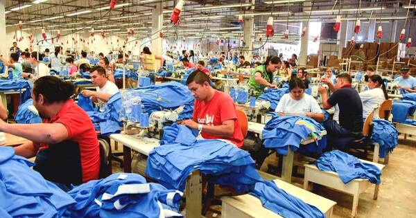 La Nación / MIC recuerda los beneficios de invertir en la industria de maquila