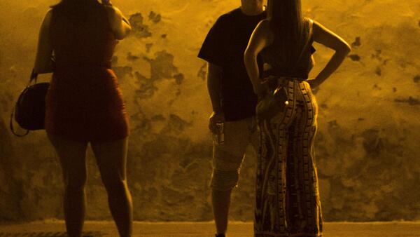 Prostitución, drogas y venta bebidas alcohólicas comienzan a ganar terreno en Filadelfia