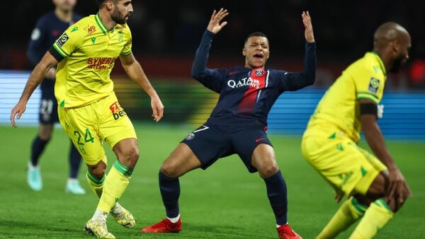 PSG sufre antes de una final