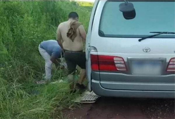 Malvivientes robaron y tomaron de rehén a una familia en Itapúa