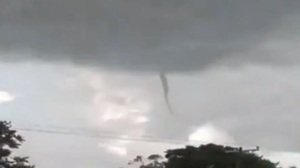 Nubes embudo en Amambay: El fenómeno que dejó a todos asombrados