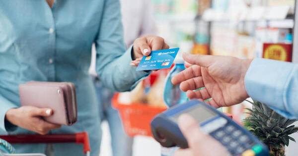 La Nación / Aconsejan uso inteligente de las tarjetas de crédito