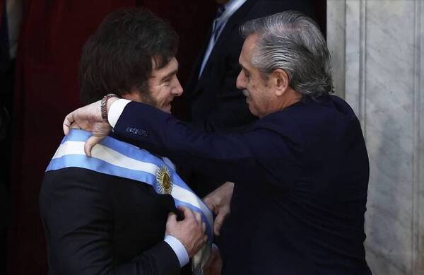 Javier Milei juró como presidente de ashá