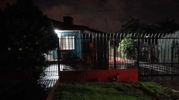 Diario HOY | En dos violentos asaltos (calcados), llevan dinero de dos viviendas