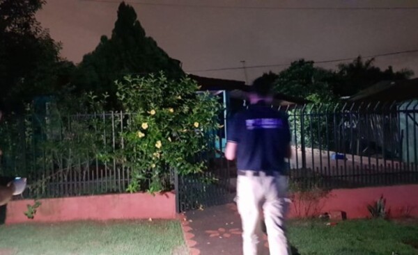 Hieren a padre e hijo durante violento asalto en Pdte. Franco