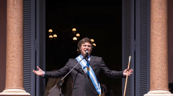 (VIDEO). Milei desde el balcón de la Rosada: “Los argentinos de bien hemos decretado el fin de la noche populista”
