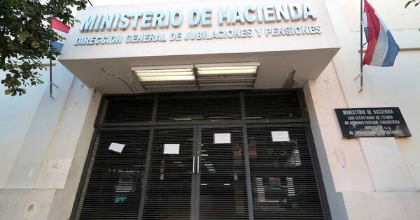 La Nación / Superintendencia de jubilaciones debe ser “causa nacional”, afirman