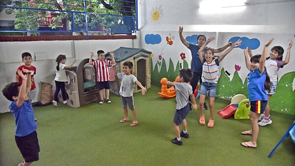Colonias de vacaciones abarcan artes, ciencia, astronomía y varios deportes