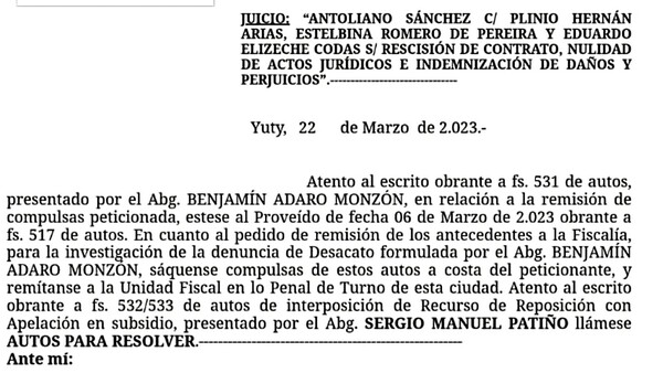 Ex gobernador es acusado de desacato en litigio de tierras