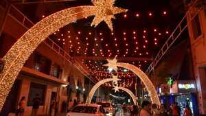 Villancicos, películas y decorados ayudan a despertar la algarabía navideña