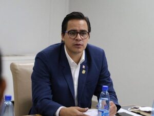 Mora: "No queremos quebrantar la autonomía universitaria, queremos que el MEC ejerza su rectoría" · Radio Monumental 1080 AM
