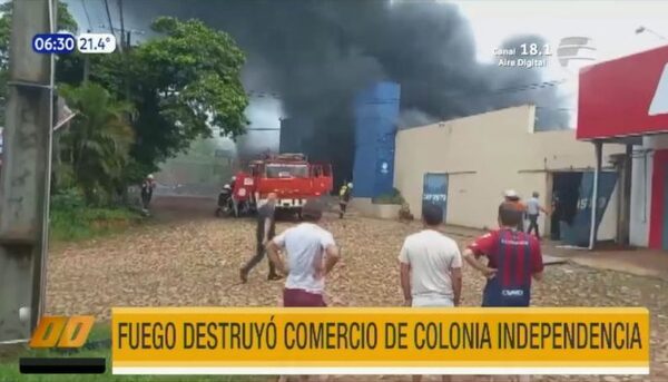 Incendió destruyó un comercio en Colonia Independencia | Telefuturo
