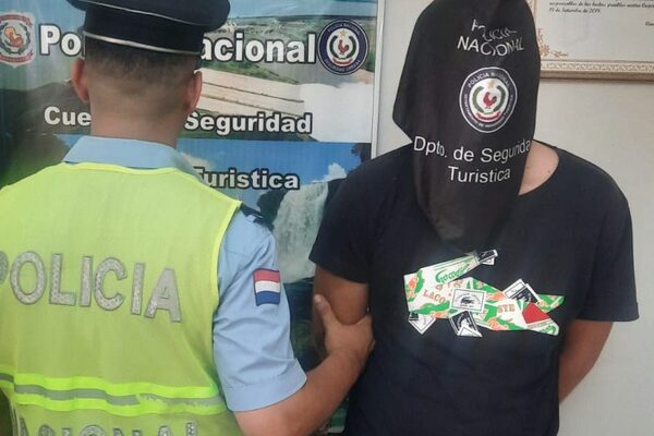 Detienen a “caballo loco” en el centro y recuperan cadena robada a turista – Diario TNPRESS