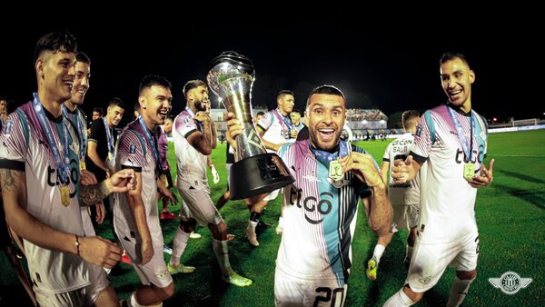 Bareiro amplía su galería de trofeos con el Gumarelo