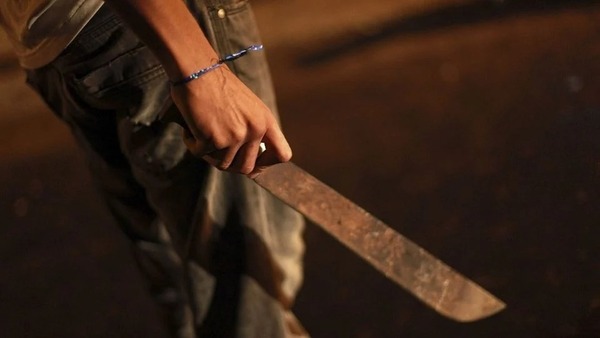 Adolescentes asaltaban buses con machetes